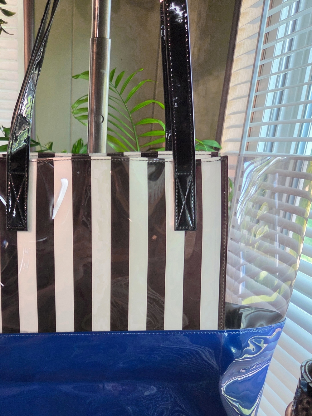 NWOT Henri Bendel New York Striped PVC Tote Bag Black Blue White Medium - Picture 4 of 5